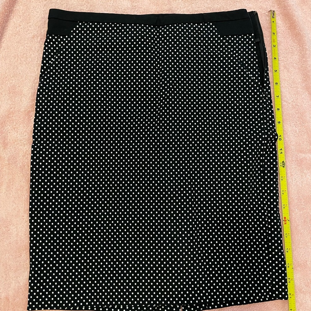 The Limited Black and White Pencil Skirt for Work